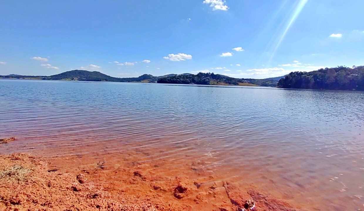 Terreno pé na água 4 (11)