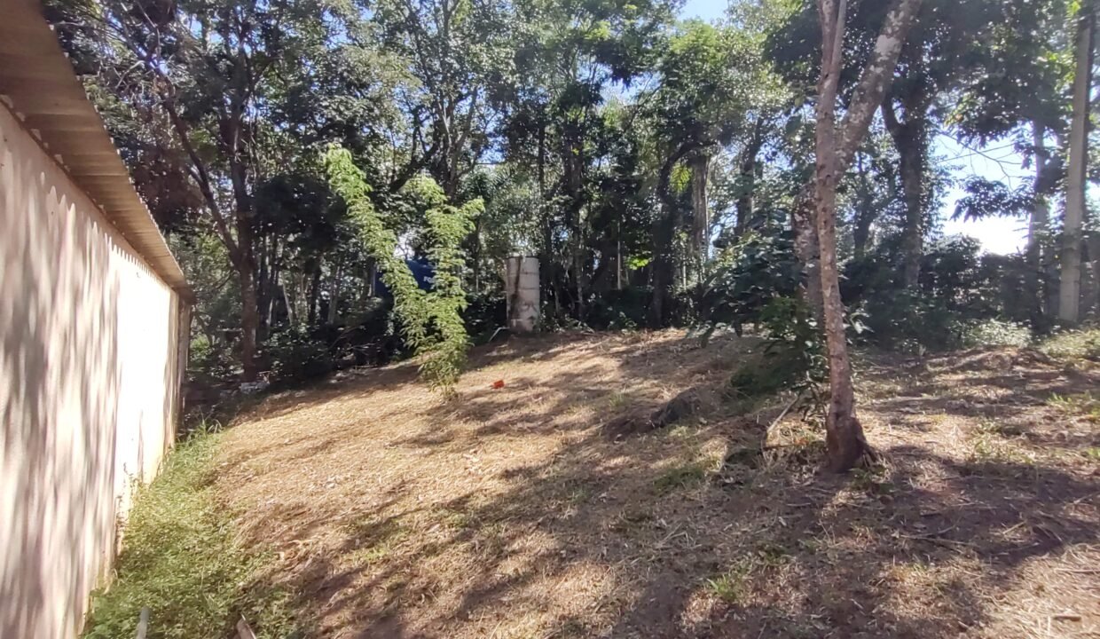 Terreno a venda represa jaguari Joanópolis SP pé na água acesso direto a água (1)