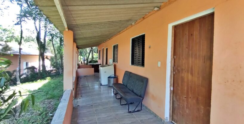 Terreno pé na água 1.524m²