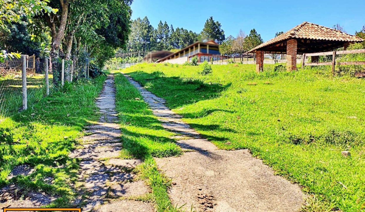 Terreno 3.000m² frente represa pé na água a venda represa joanópolis região de bragamça pta. piracaia interior de SP (5)