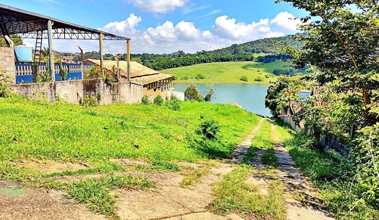 Terreno 3.000m² frente represa pé na água a venda represa joanópolis região de bragamça pta. piracaia interior de SP (7)